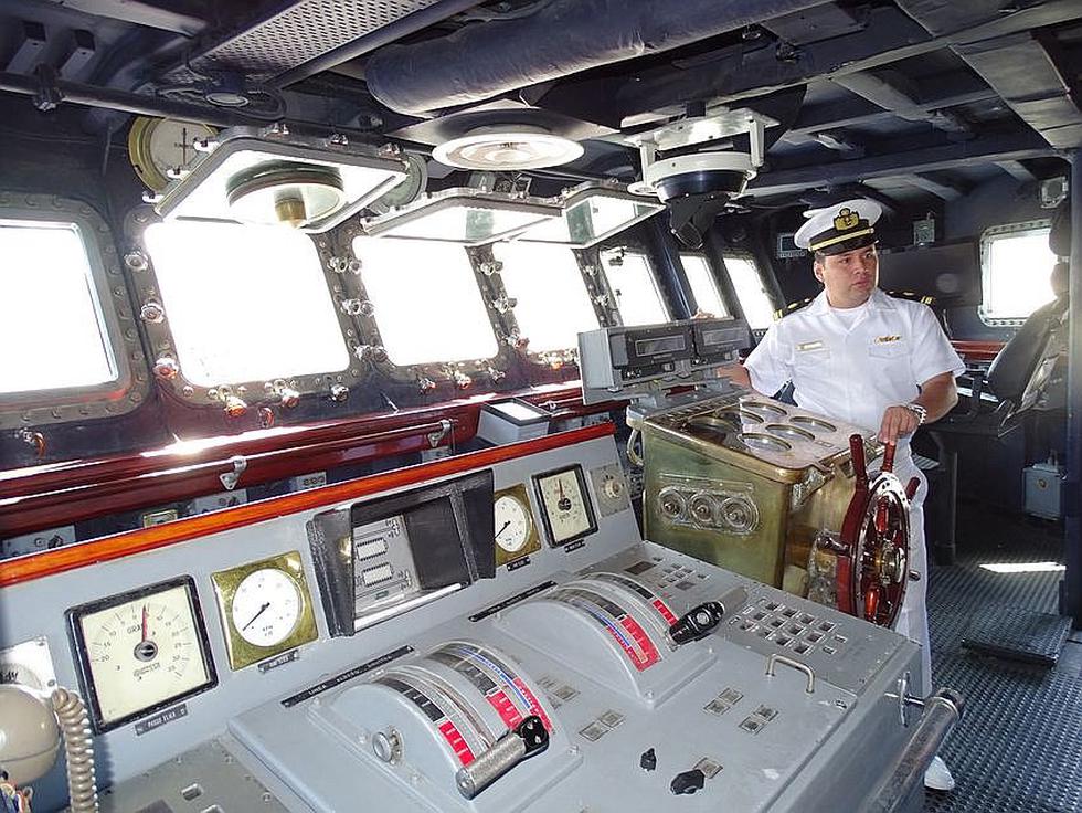 Crucero Naval llega a Islay con los buques Aguirre y Palacios (FOTOS)