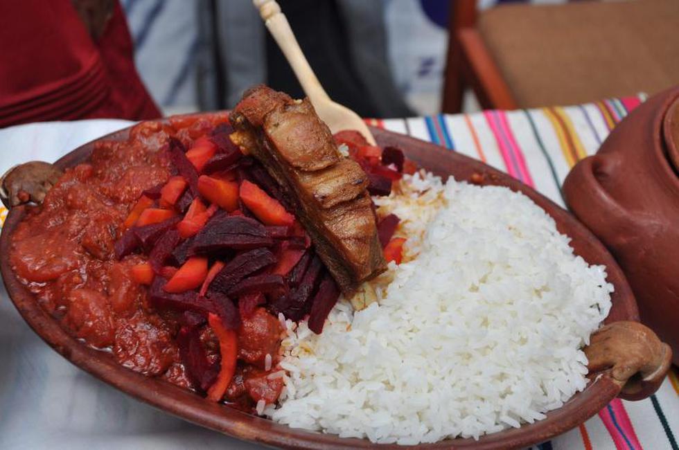 Puca picante ayacuchano presente en cartas de restaurantes limeños