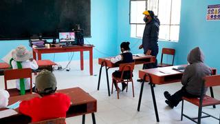 Docentes no vacunados arriesgan el retorno a clases en Ayacucho