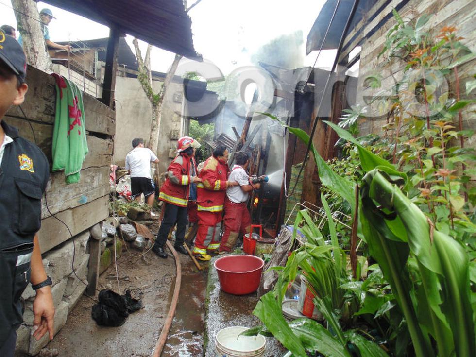 La Merced: Incendio deja picantería reducida a  cenizas 