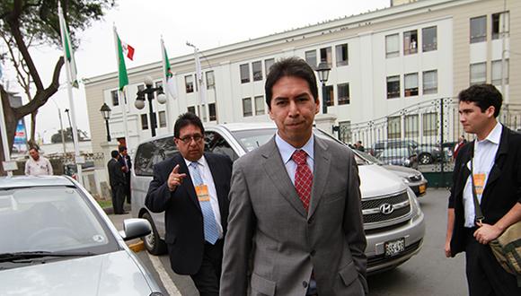Contraloría ampliará informe sobre contratos a familiares de gerente de la Municipalidad de Lima