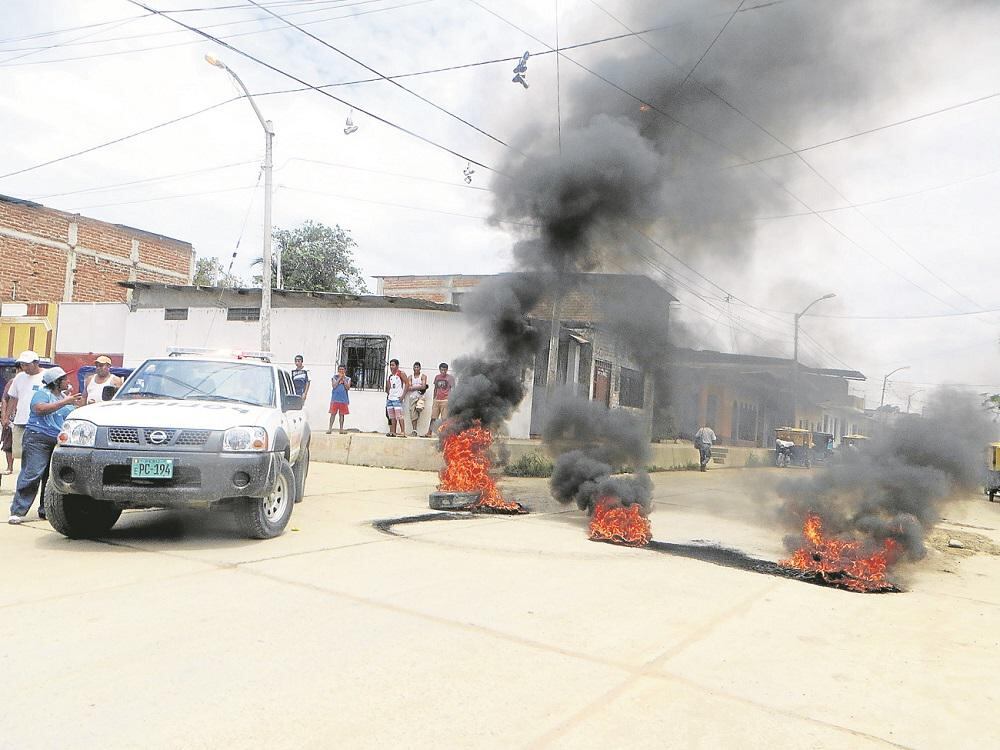 Moradores del barrio El Pacífico protestan por antena de telefonía