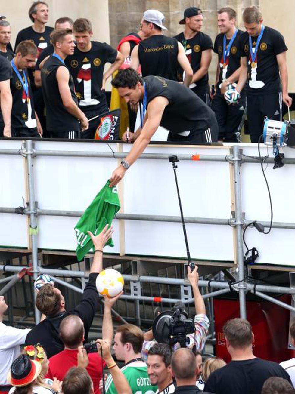 Brasil 2014: Así recibieron los hinchas alemanes a los campeones del mundo (FOTOS)