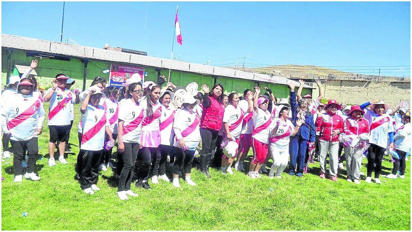 Internas de penal de Jauja ya viven la fiebre del  Mundial Rusia 2018