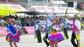 ​Autoridades dieron inició a los Carnavales de Juliaca 2015
