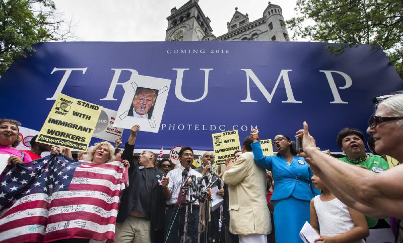 Inmigrantes expresan en Carolina del Sur rechazo a la candidatura de Trump