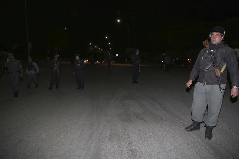 Afganistán: Ataque a hotel deja cuatro muertos