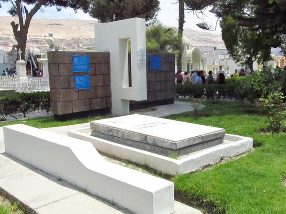 Los olvidados: Tumbas de nuestros personajes ilustres