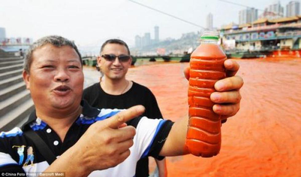 Fotos: Río amaneció de rojo y causa pánico en China