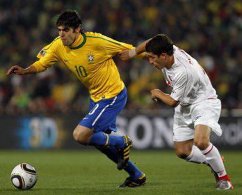 Robben y Kaká cara a cara