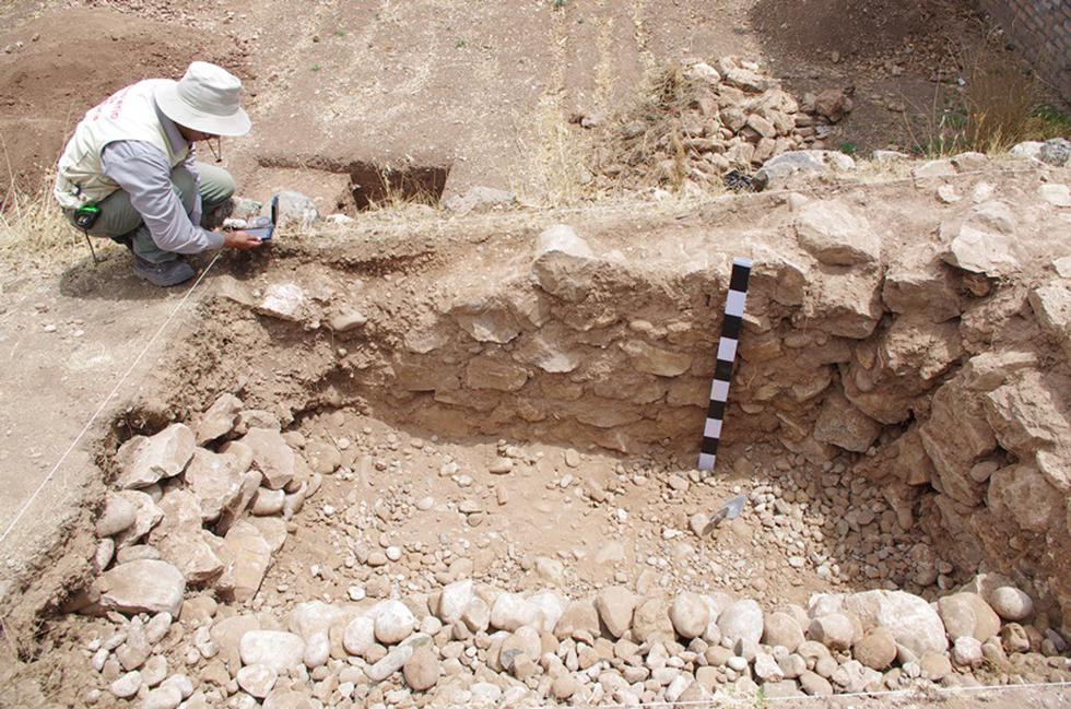 Hallan restos de hombre que fue "ofrendado" hace casi 600 años (FOTOS)