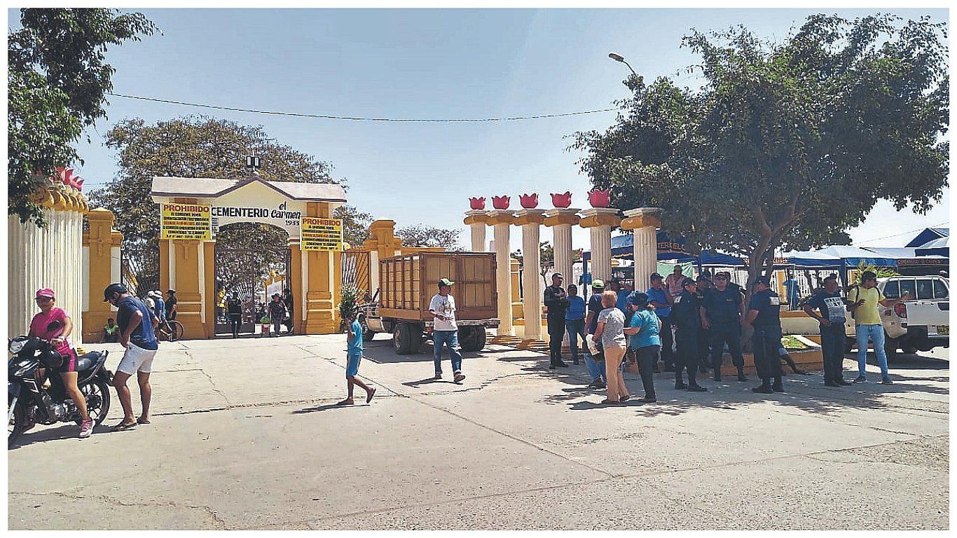Orden en los exteriores de cementerios de la región 
