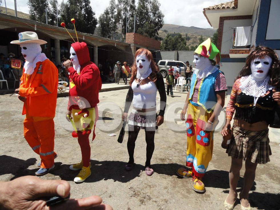 Camilles dan alegría  en fiesta de la Virgen del Cocharcas (FOTOS)