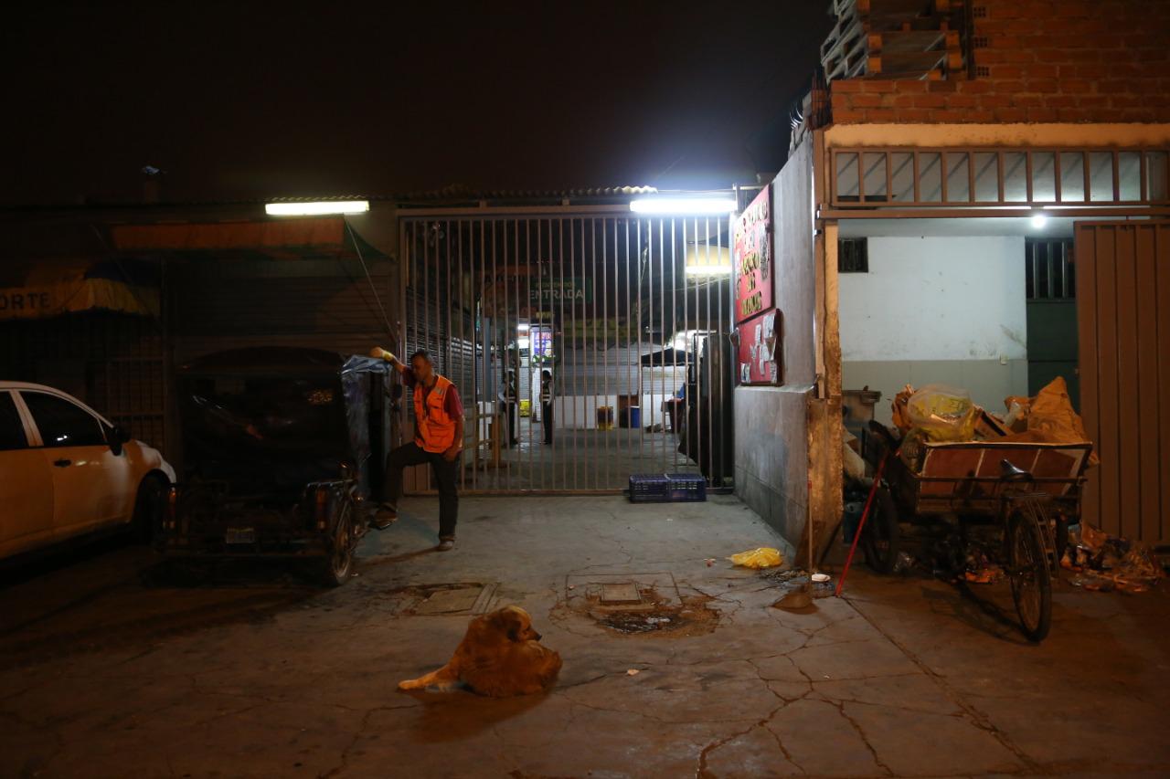 Hallan feto abandonado en mercado de San Martín de Porres. Foto: Stefania Piaggio