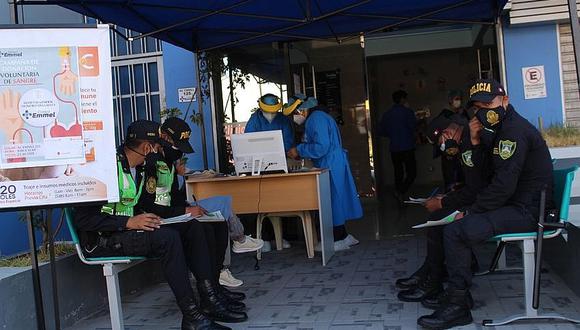 Policías de Arequipa donan sangre para pacientes de hospitales