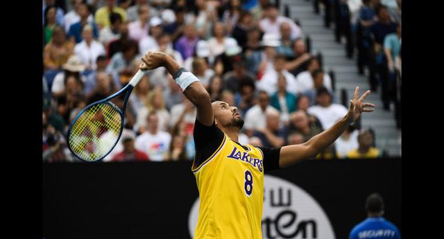 El homenaje de Nick Kyrgios a Kobe Bryant previo al duelo frente a Rafael Nadal. (Foto: AFP)