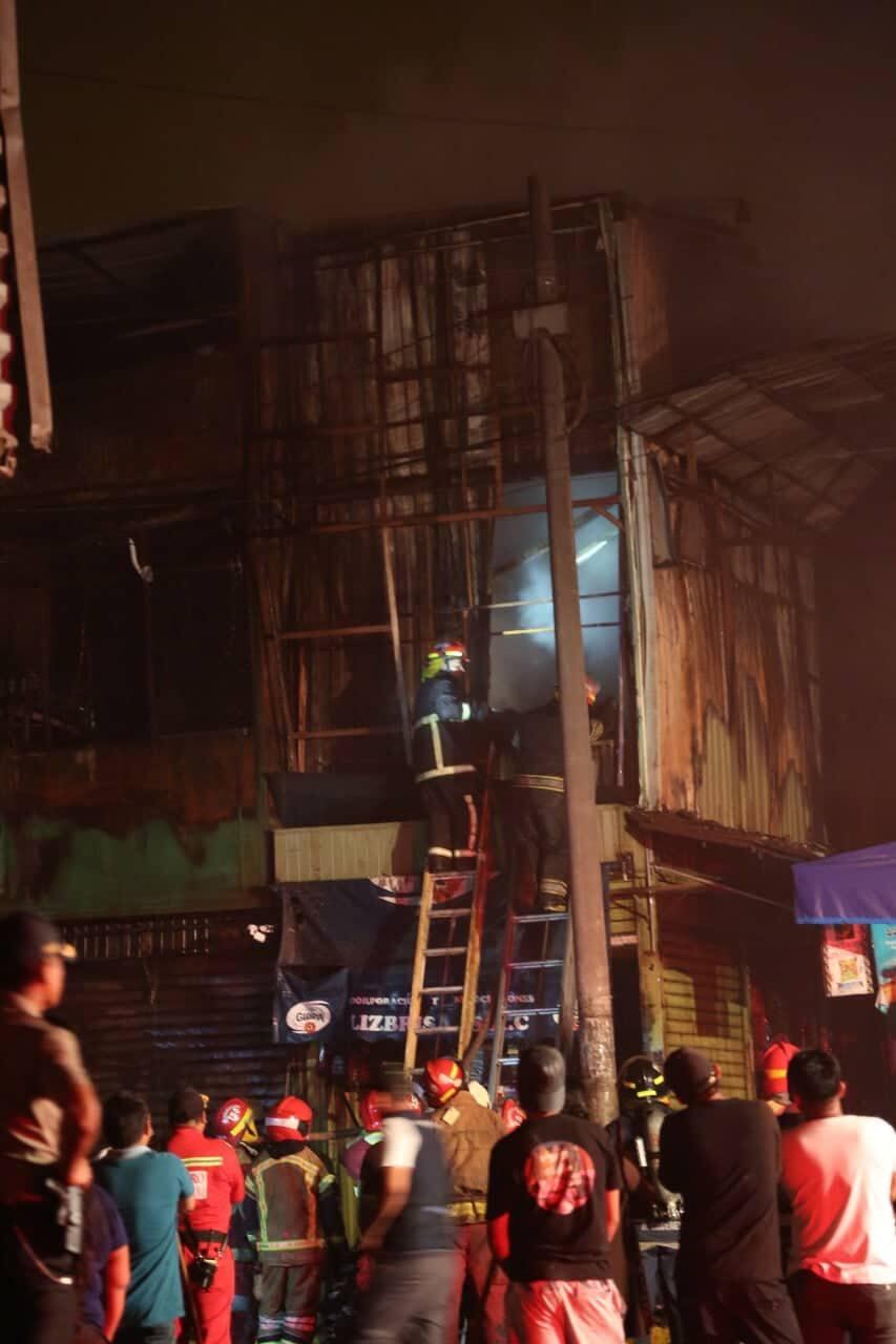 Incendio en mercado Huamantanga de Puente Piedra: Fotos: Stefania Piaggio