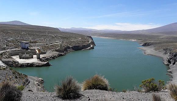 EPS del Perú se reúnen en Arequipa para analizar la proliferación de algas.