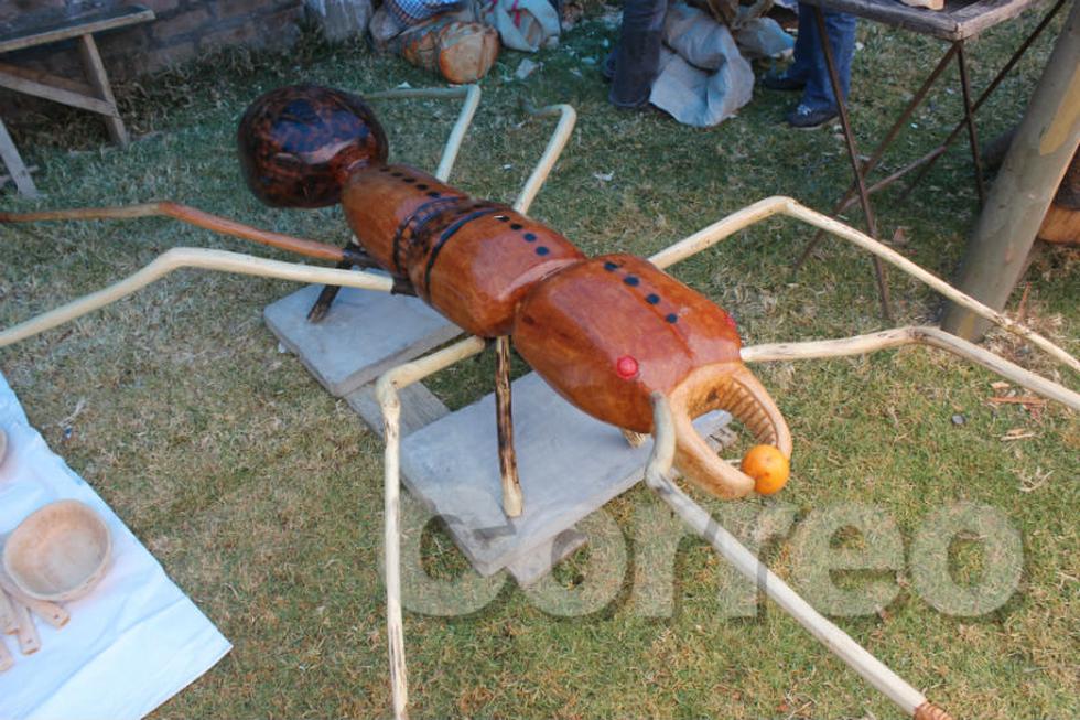 Artesanos jaujinos presentan el cucharón más grande del mundo (FOTOS)