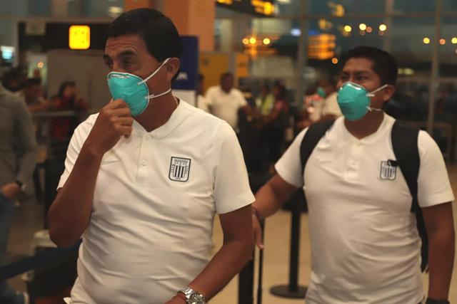 Alianza Lima viajó con mascarillas para evitar contagio de Coronavirus