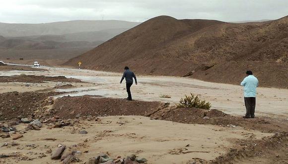 Huaico bloquea carretera Panamericana Sur en la ruta Moquegua - Arequipa