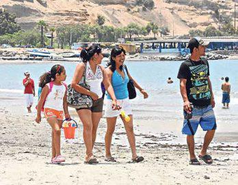 Empezó el verano en costa peruana