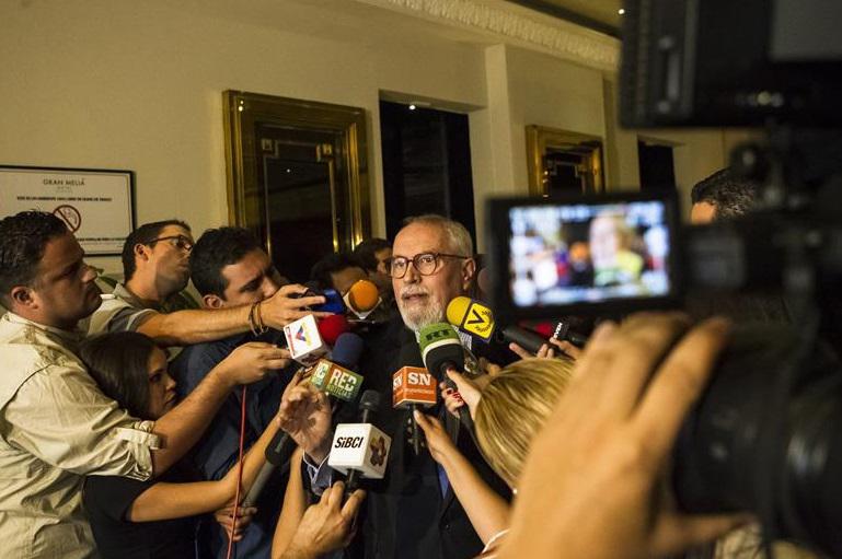 Gobierno y oposición de Venezuela acuerdan comenzar proceso de diálogo