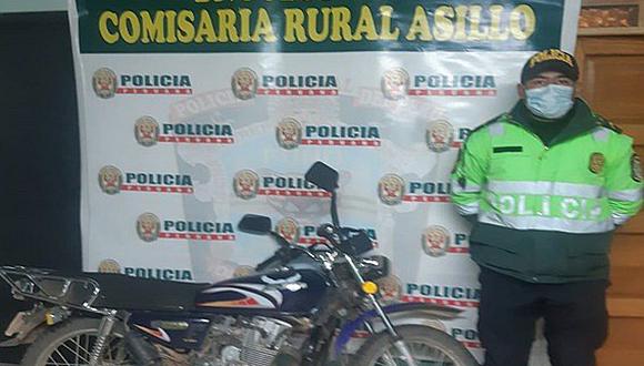 Azángaro: Delincuentes abandonan motocicleta robada tras persecución de policías 