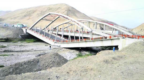 Concesionaria debe reponer puente Topará