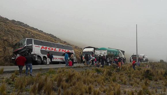 Ayacucho: Bus de la empresa Molina choca con tráiler en la vía Los Libertadores