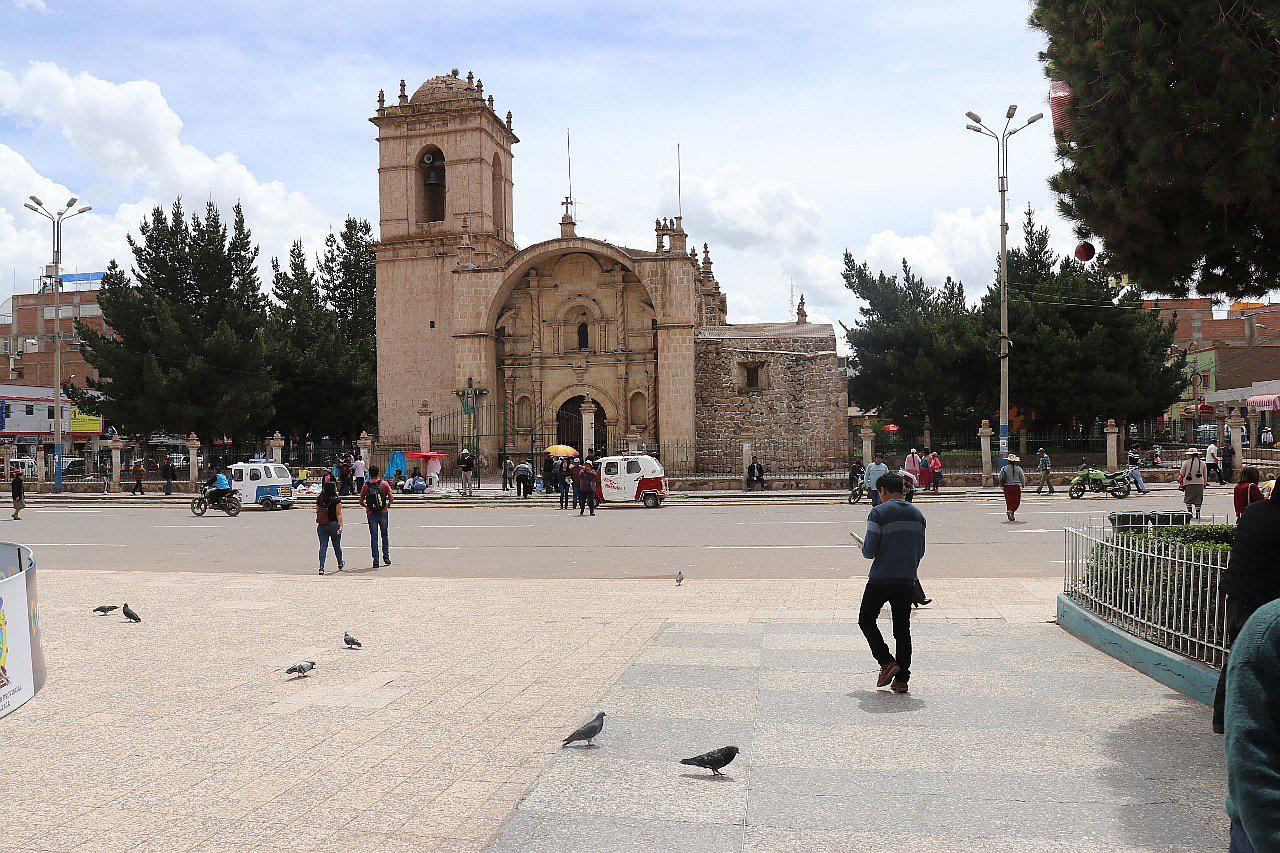 Restringen el uso de Plaza  de Armas de Juliaca para morenadas 