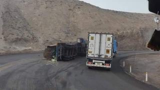 Arequipa: Un camión de plátanos fue saqueado en Atico