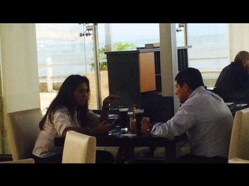Ana Solórzano y Víctor Isla sorprendidos en restaurant de Lima