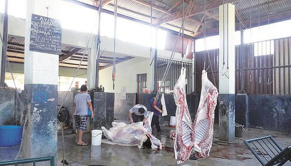 Áncash: Carniceros amenazan con atar reses en el frontis de la municipalidad de Casma  