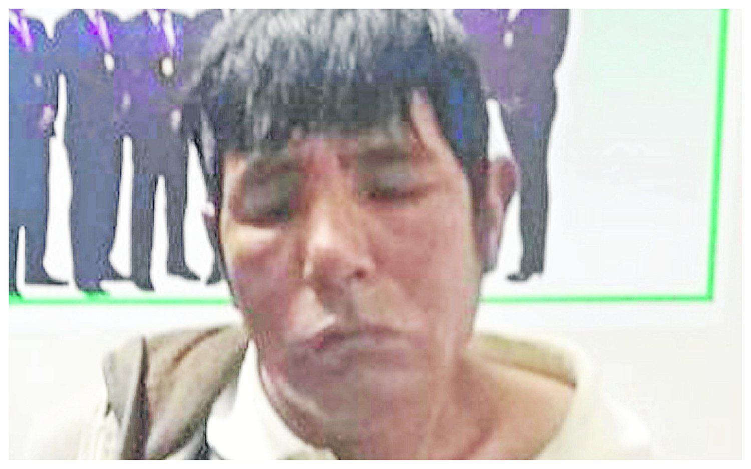 Sujeto ebrio golpea a anciana de 73 años y le roba juguetes