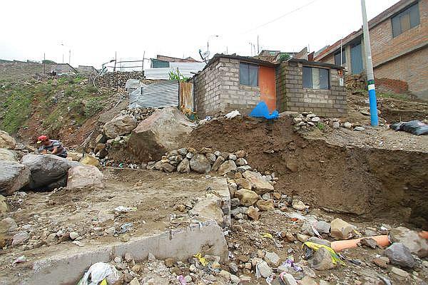 Municipalidad de Arequipa aprueba la lotización para 50 familias damnificadas