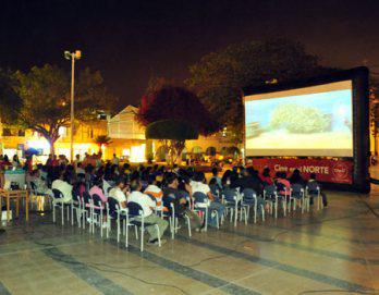 "Nómadas" difunde la magia del séptimo arte