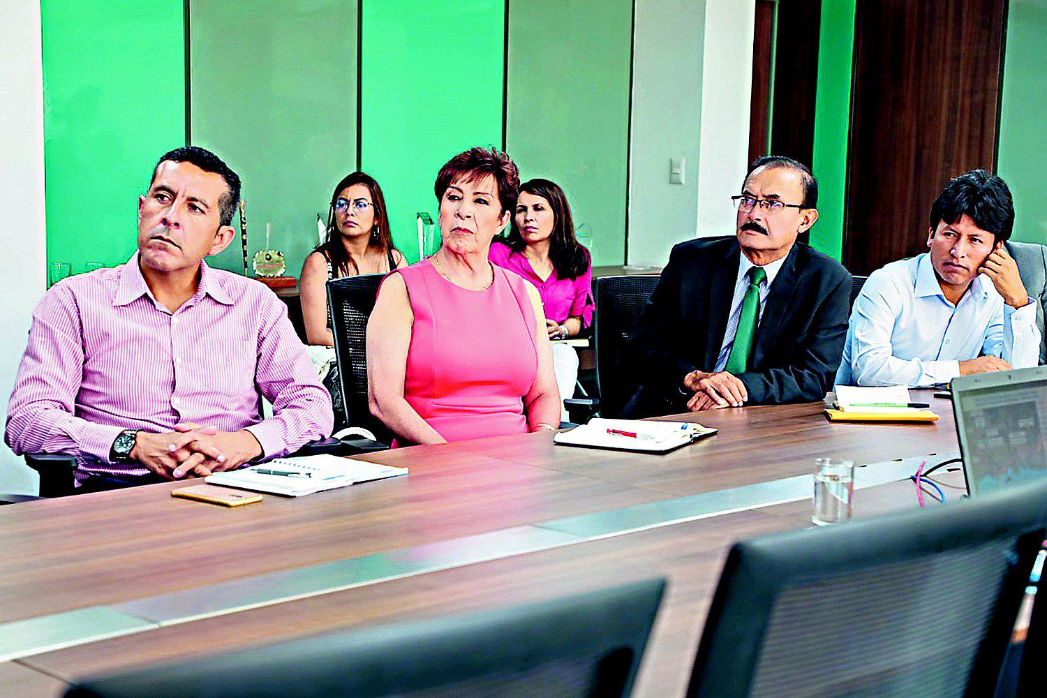 Informan sobre  estudios para Chinecas