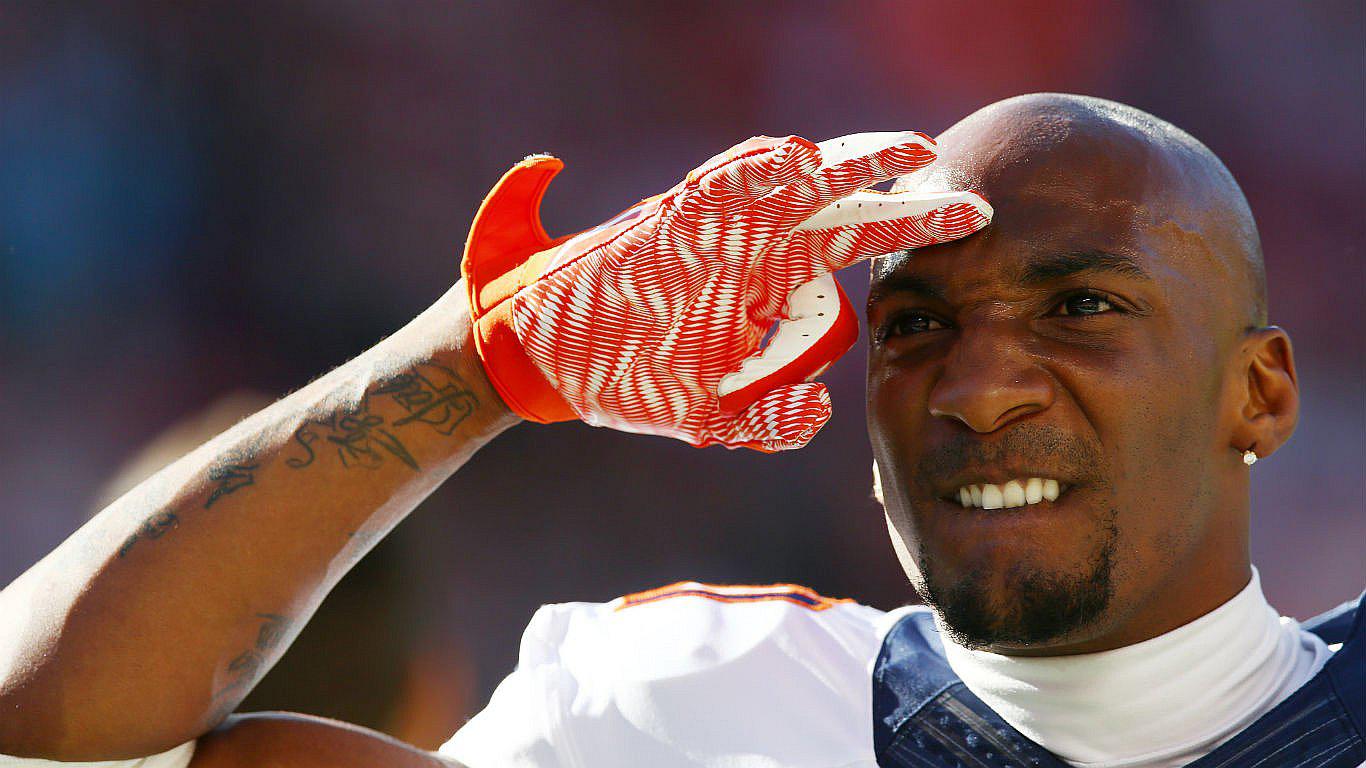 Jugador de fútbol americano fue baleado en club de estriptís