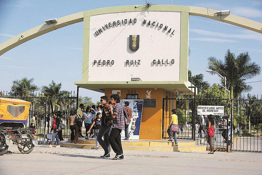 Chiclayo: Fiscalía también acusa a 79 egresados junto a 15 catedráticos por caso de “tesis en paquete” 