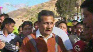 Ollanta Humala con libreto: A periodista de TV Perú le soplan pregunta sobre Alan García