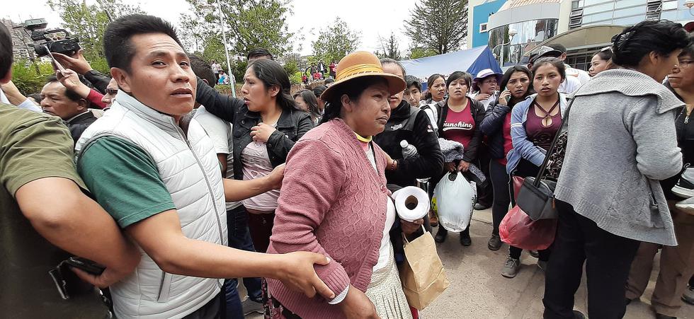 Tres escolares de 6to de primaria y cuatro adultos mueren en caída de bus, en Cusco (VIDEO y FOTOS)