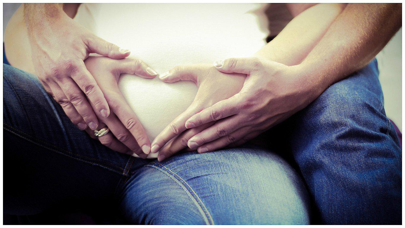 ¿Un feto puede reaccionar ante la cercanía de un rostro? Estudio demuestra que sí