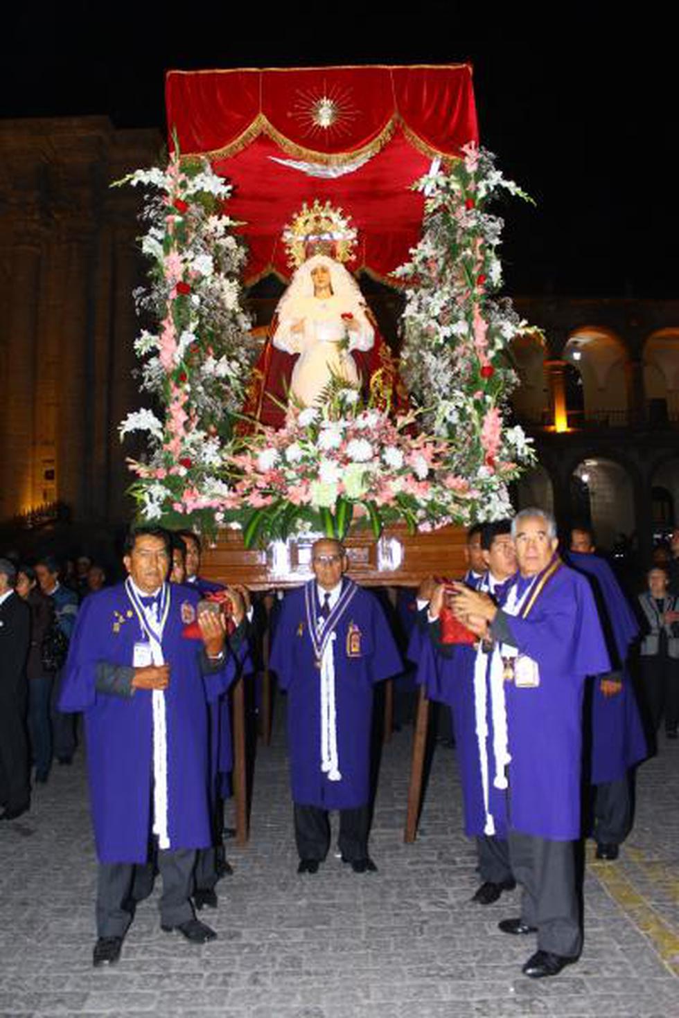 Semana Santa: Cinco imágenes salieron en procesión por Martes Santo
