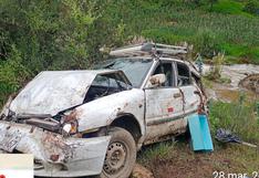 Padre e hija se salvan de morir en volcadura de vehículo en Huánuco