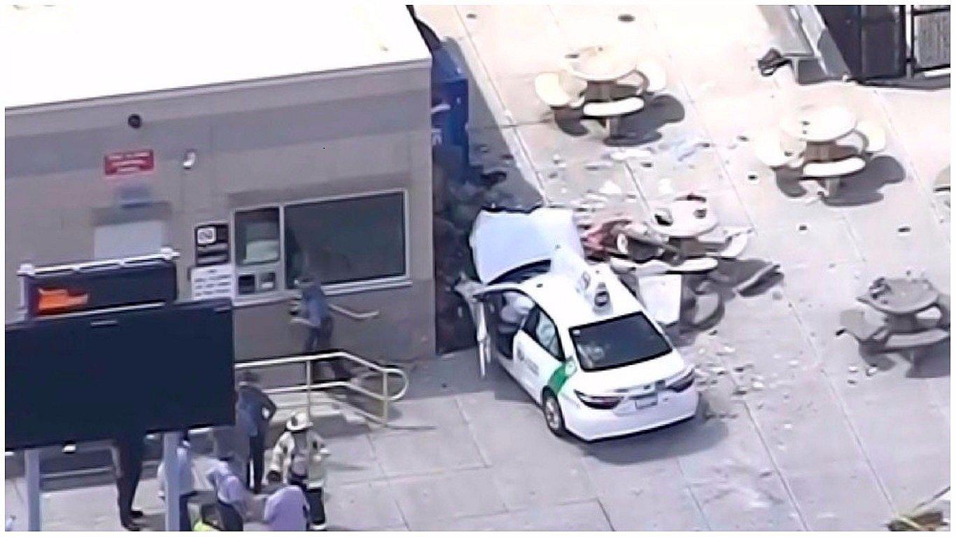 EE.UU.: 10 heridos al impactar un taxi contra un grupo de peatones en Boston (VIDEO)