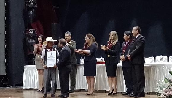 El evento estuvo presidido por el alcalde provincial Omar Candia Aguilar, acompañado del regidor Carlos Sánchez Salinas, la regidora Ingrid Carpio Pérez. (Foto: Difusión)