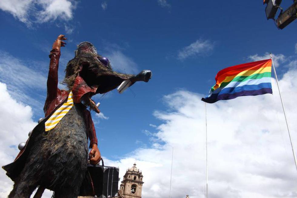 Alegorías gigantes invaden Cusco [FOTOS]