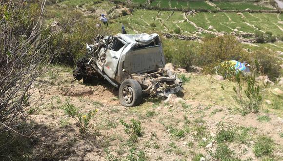 La camioneta marca Toyota quedó destrozada en una parte en que el terreno se hace llano. (Foto: Difusión)