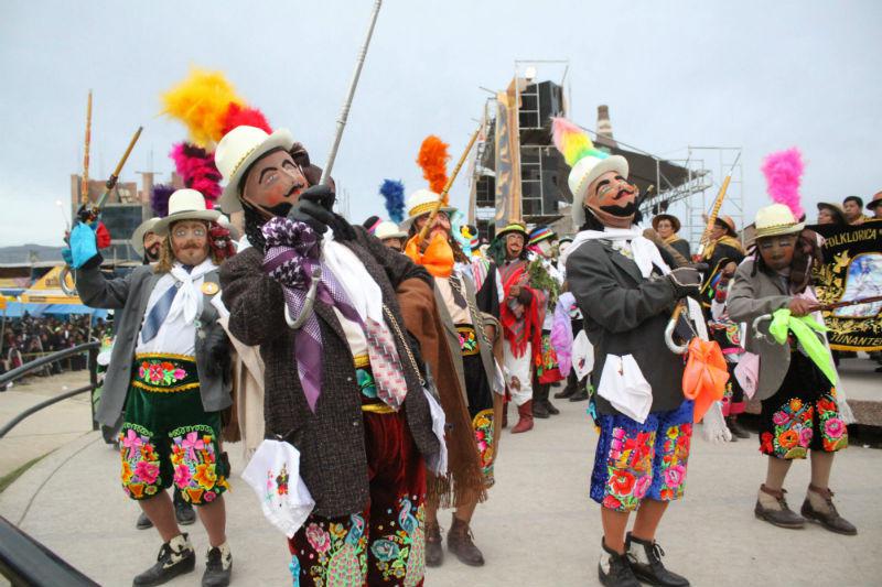 Más de 500 músicos en final de danza de la tunantada